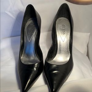 Guess Black Leather Pumps